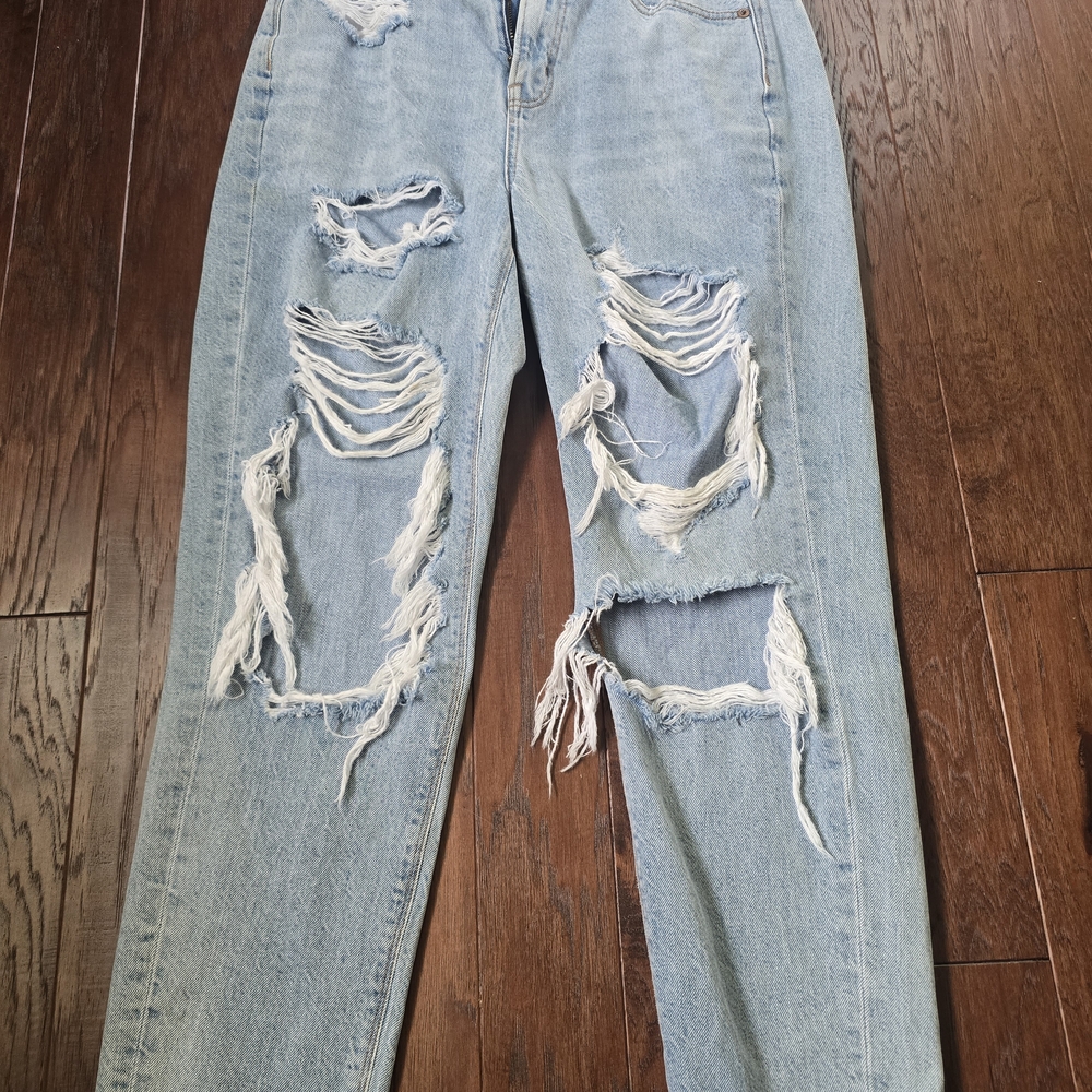 American Eagle Outfitters Ripped Light Blue Boyfriend Jeans